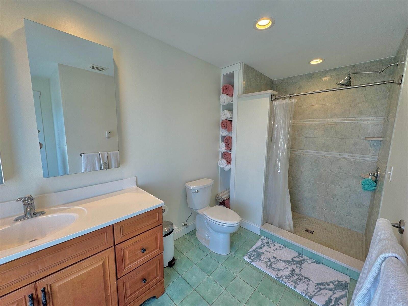 66 Foster Avenue, Hampden, ME 04444