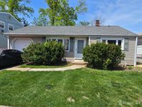 42 Hyde Avenue, Iselin, NJ 08830