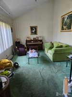 42 Hyde Avenue, Iselin, NJ 08830