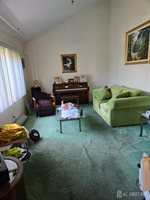 42 Hyde Avenue, Iselin, NJ 08830