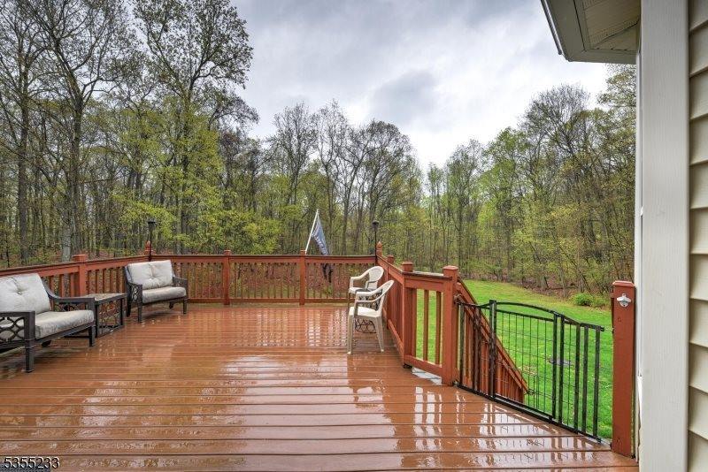 23 Kroghs Ln, Sparta Township, NJ 07871