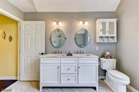 23 Kroghs Ln, Sparta Township, NJ 07871