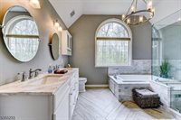 23 Kroghs Ln, Sparta Township, NJ 07871