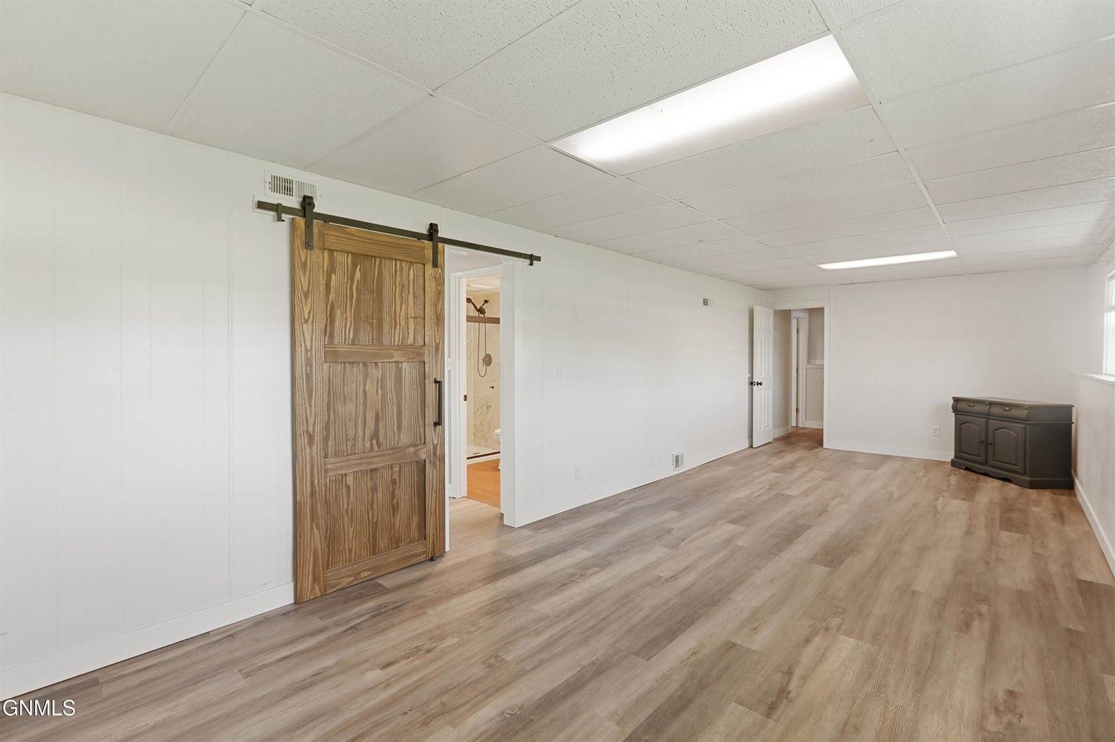 2213 University Avenue, Williston, ND 58801