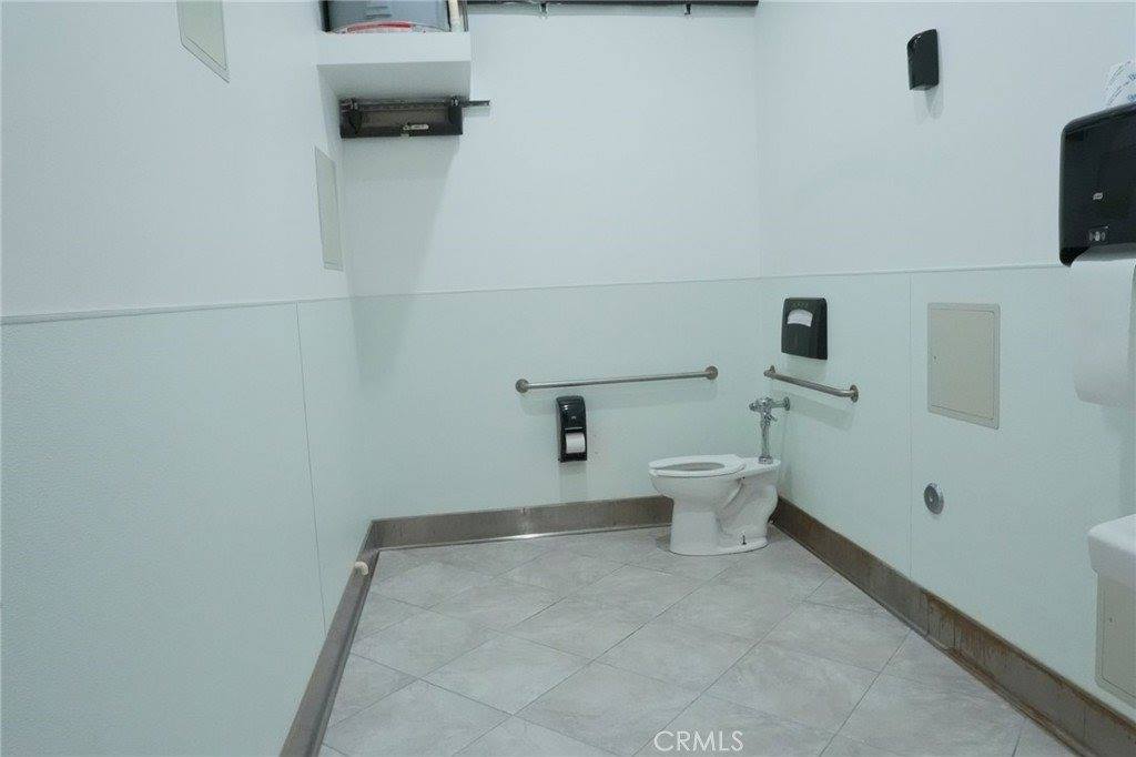 7600 Balboa Blvd, Van Nuys, CA 91406