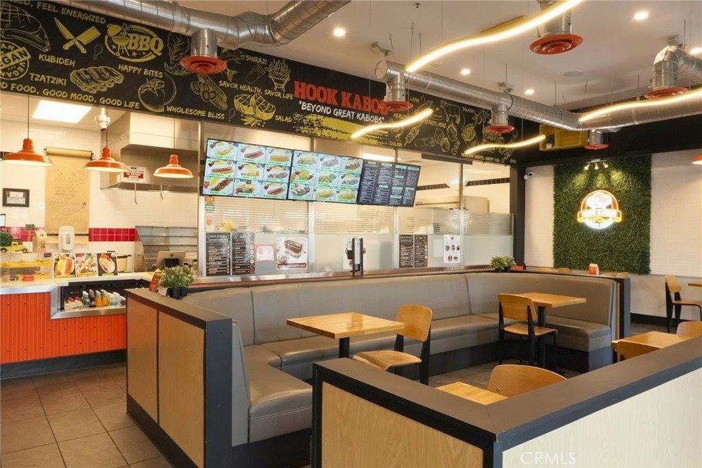 7600 Balboa Blvd, Van Nuys, CA 91406