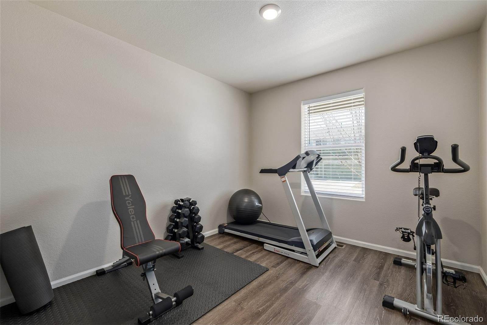 261 Mesa Ave, Lochbuie, CO 80603