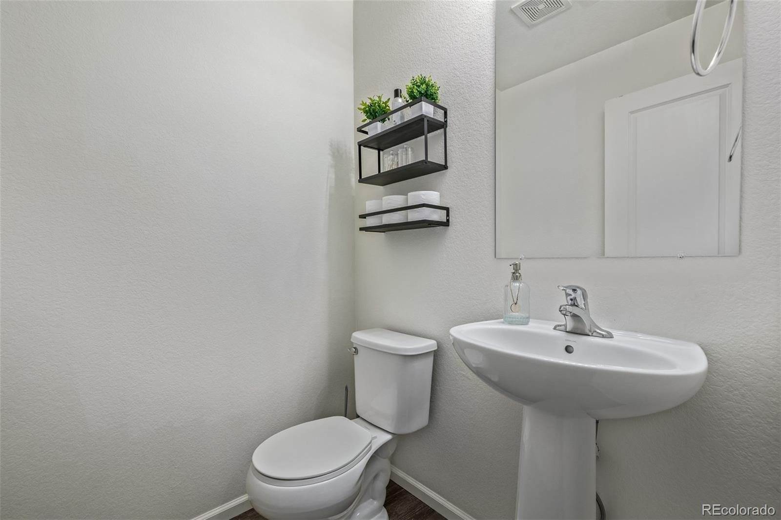 261 Mesa Ave, Lochbuie, CO 80603