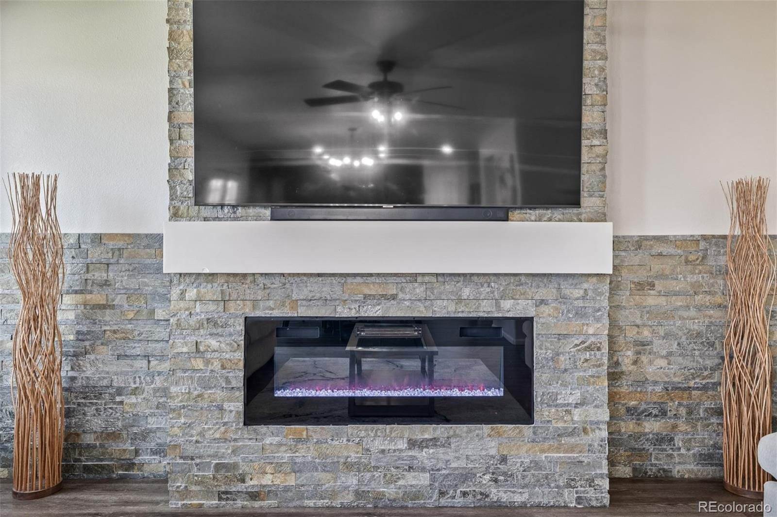 261 Mesa Ave, Lochbuie, CO 80603