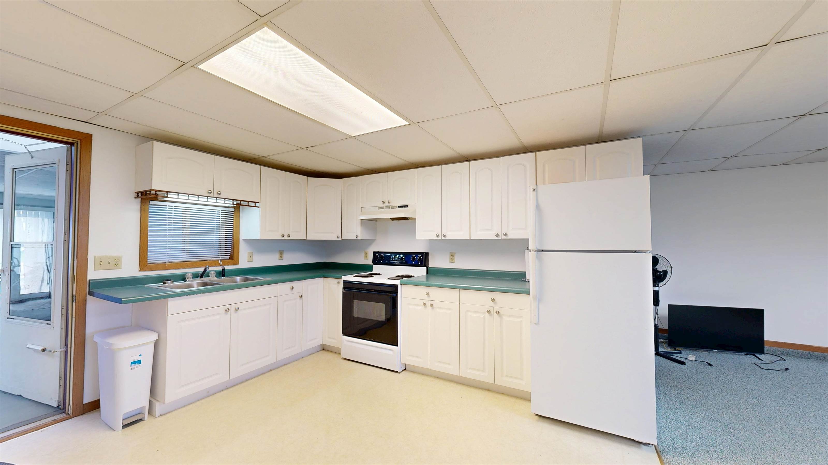 271 NW Main St, New Albin, IA 52160