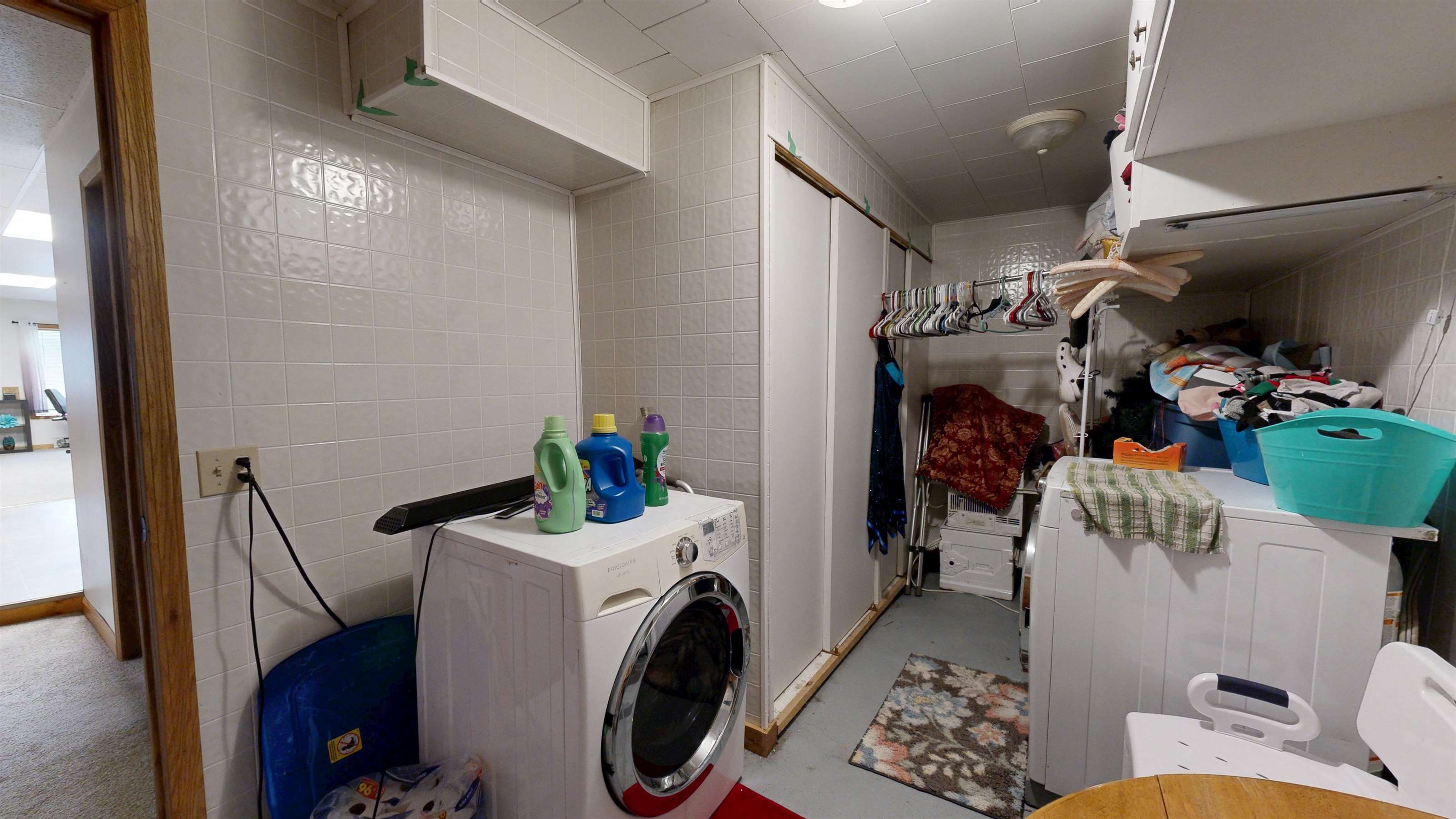 271 NW Main St, New Albin, IA 52160