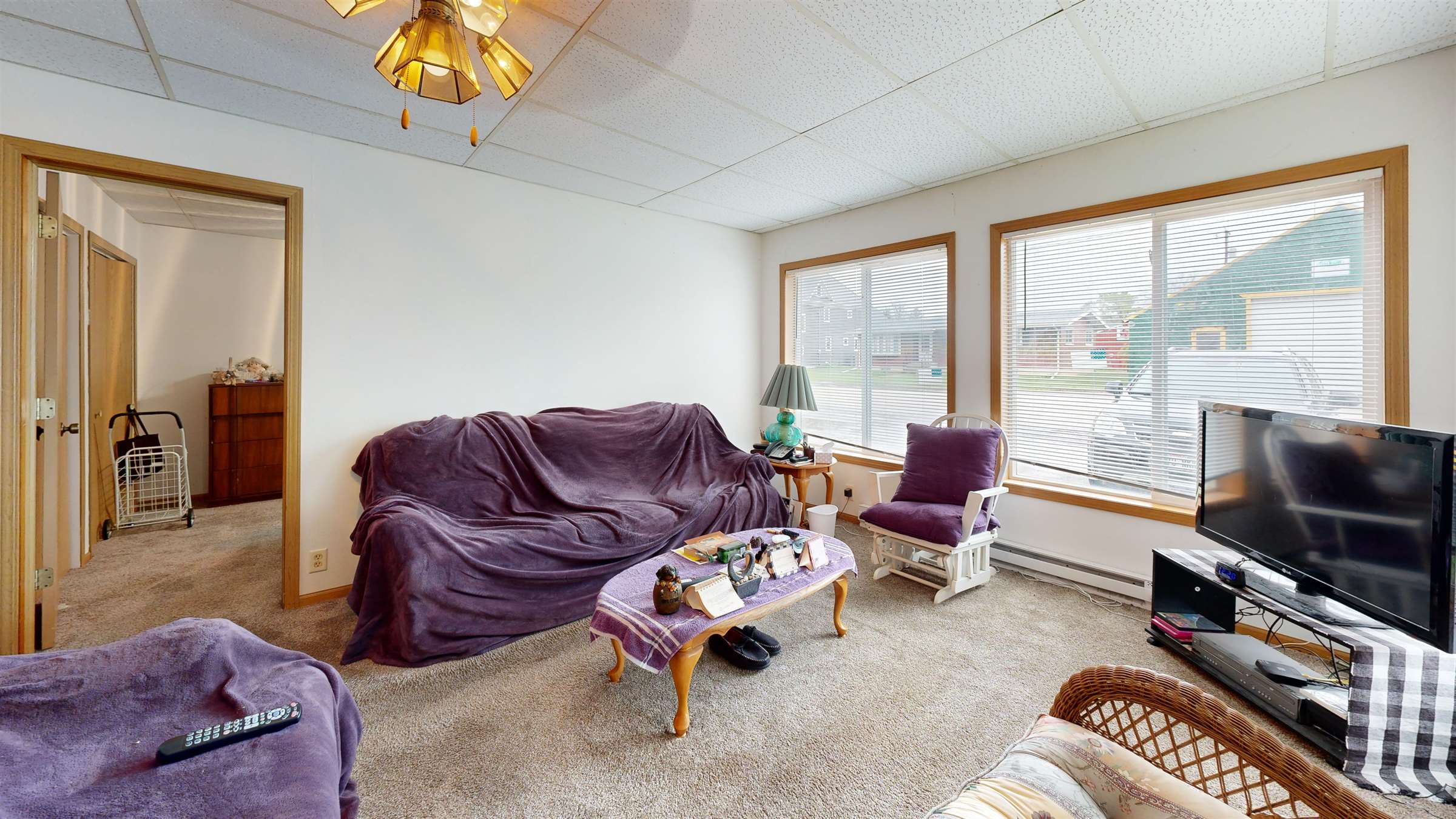 271 NW Main St, New Albin, IA 52160