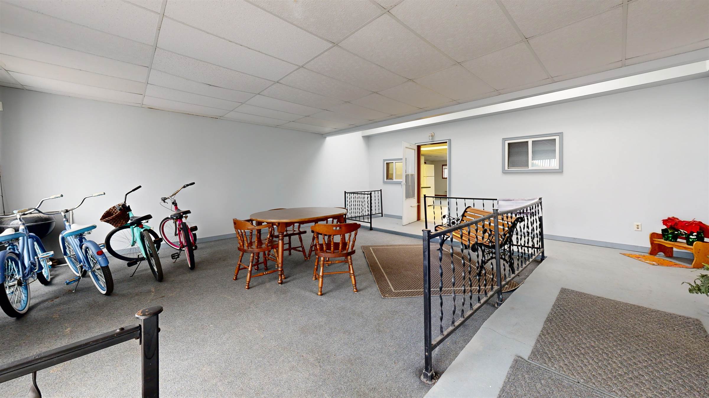 271 NW Main St, New Albin, IA 52160