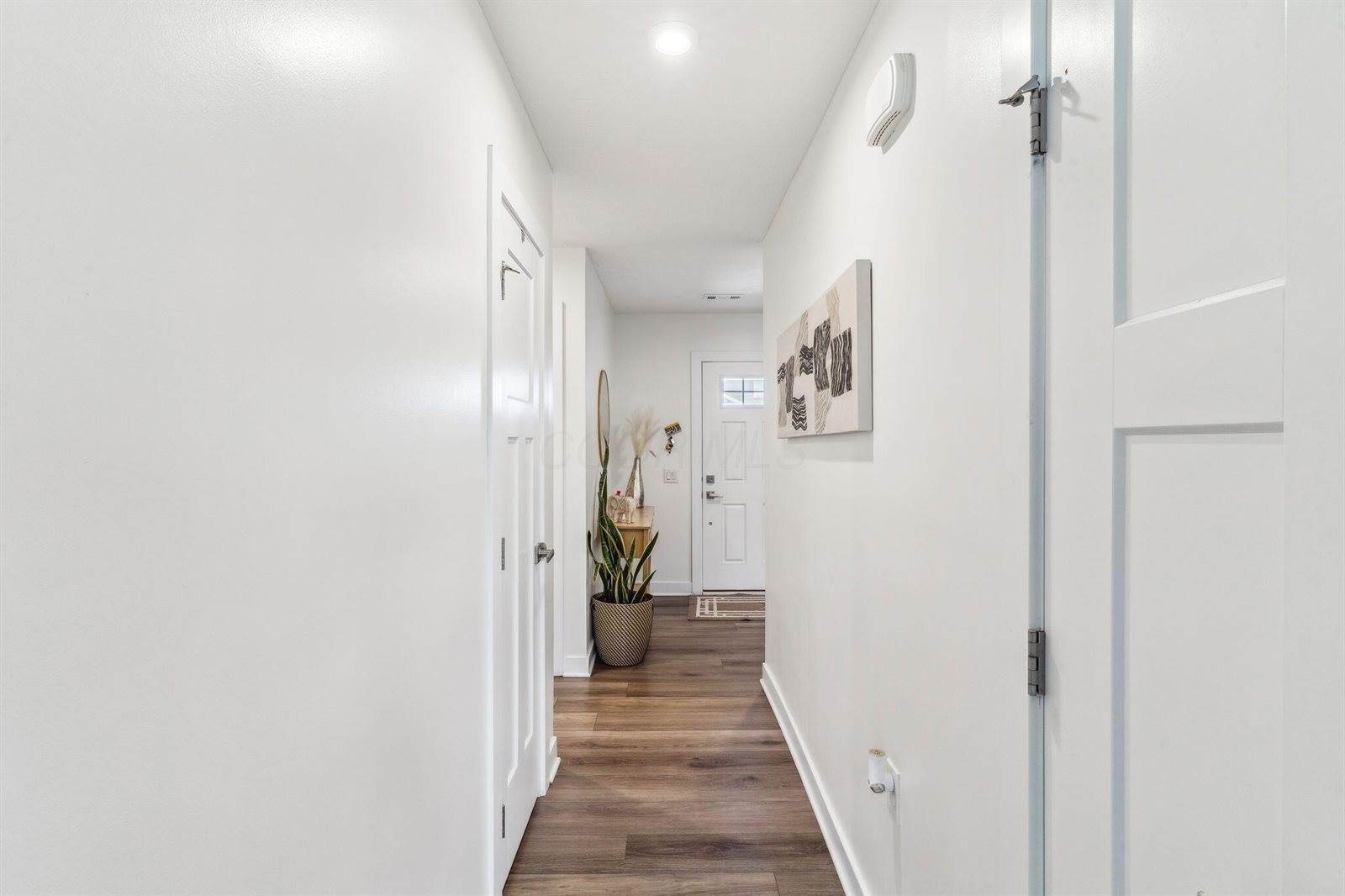 2409 Mcclouds Square, Marysville, OH 43040