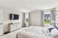 2409 Mcclouds Square, Marysville, OH 43040