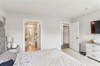 2409 Mcclouds Square, Marysville, OH 43040