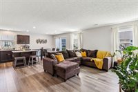 2409 Mcclouds Square, Marysville, OH 43040