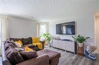 2409 Mcclouds Square, Marysville, OH 43040