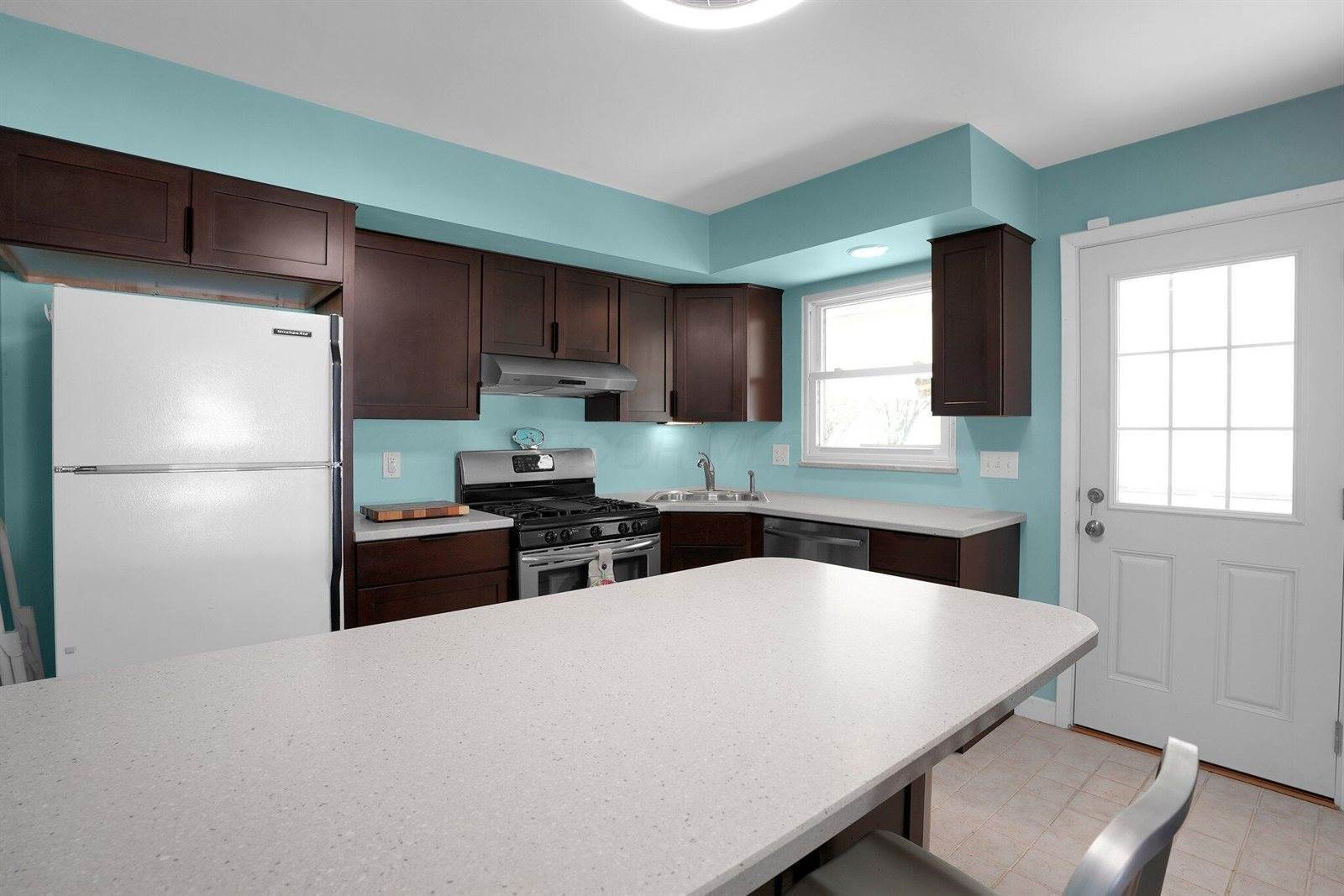 1453 Matthias Drive, Columbus, OH 43224