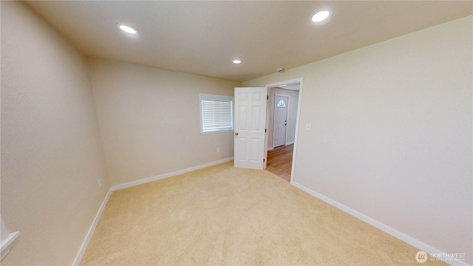 901 West Hazel Street, Mount Vernon, WA 98273