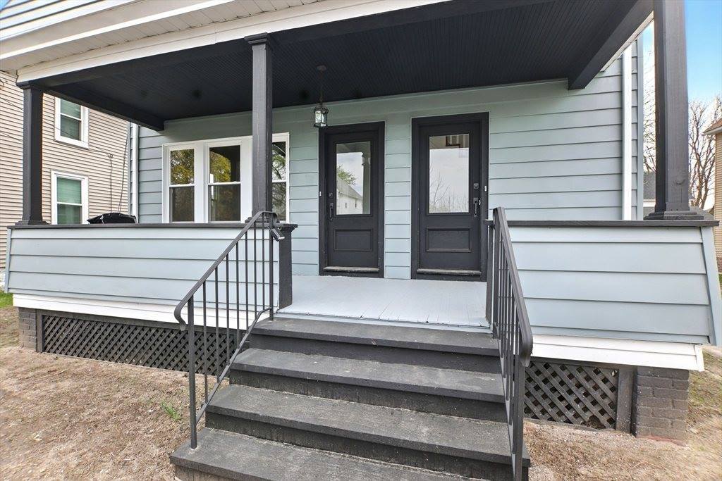 85 Charles St, Chicopee, MA 01020