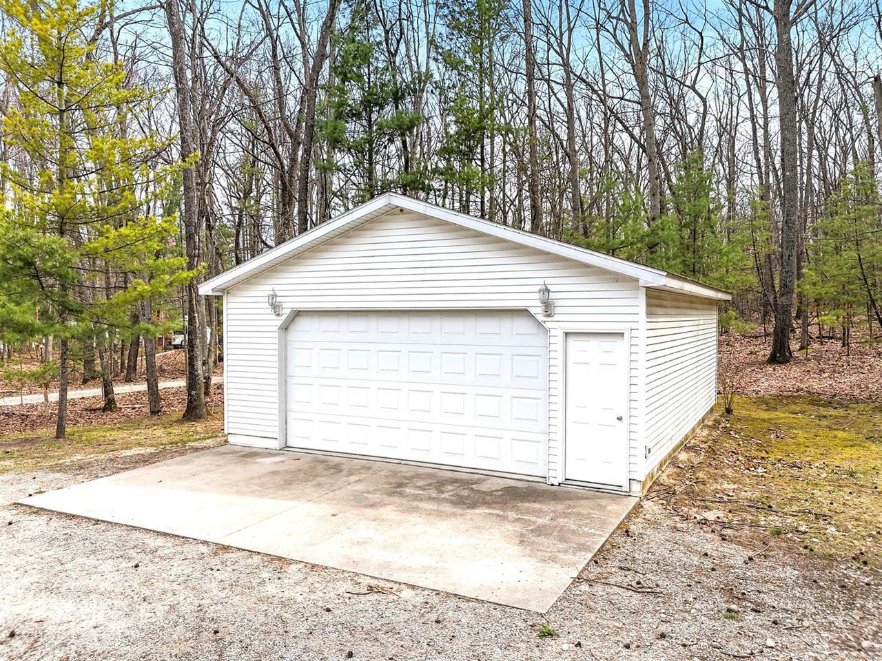 3531 South Reserve Road, Prudenville, MI 48651