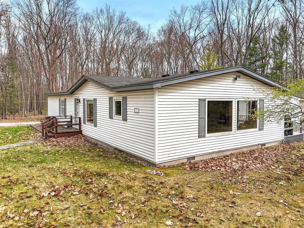 3531 South Reserve Road, Prudenville, MI 48651