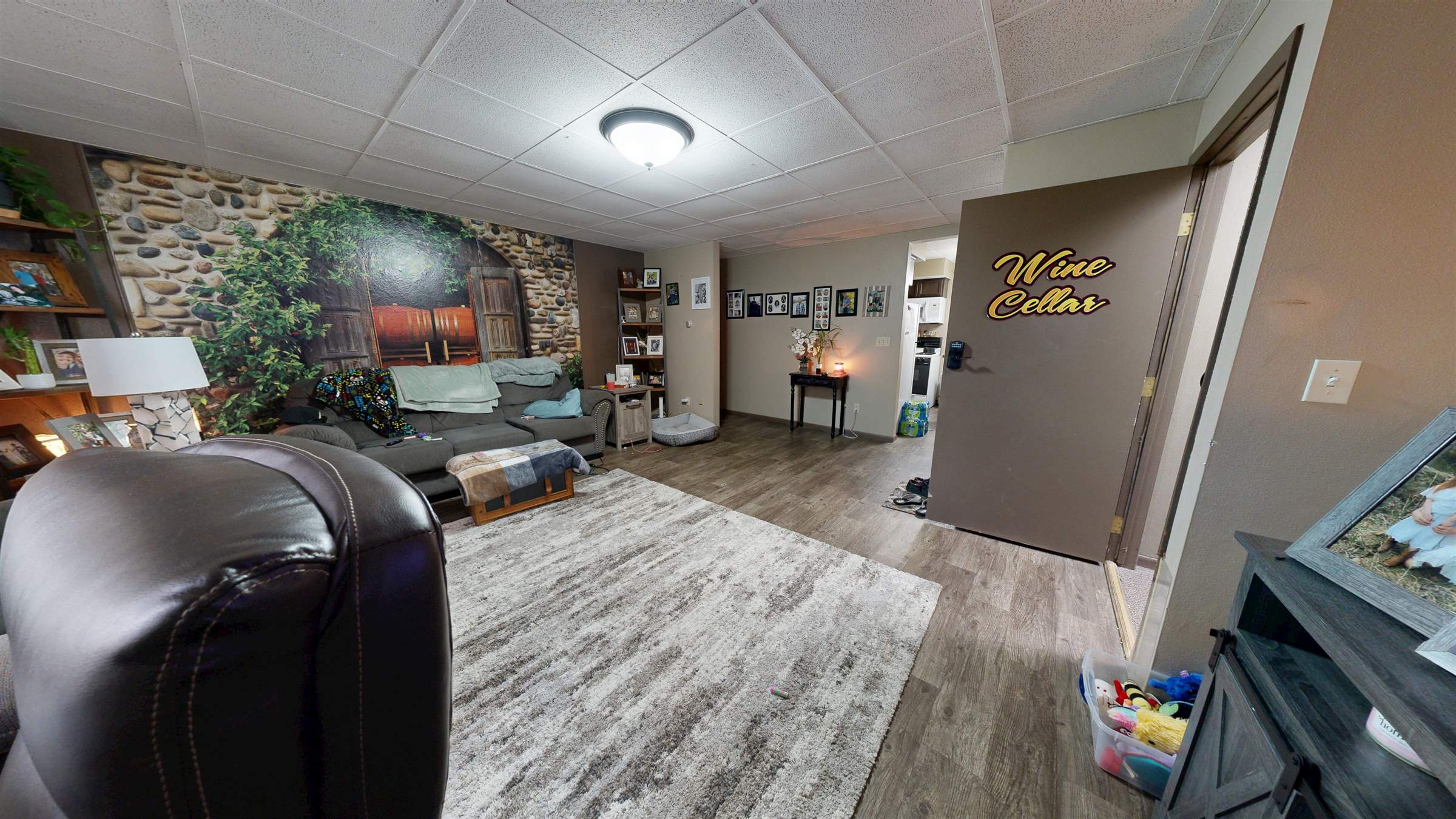 205 NE 1st St, New Albin, IA 52160