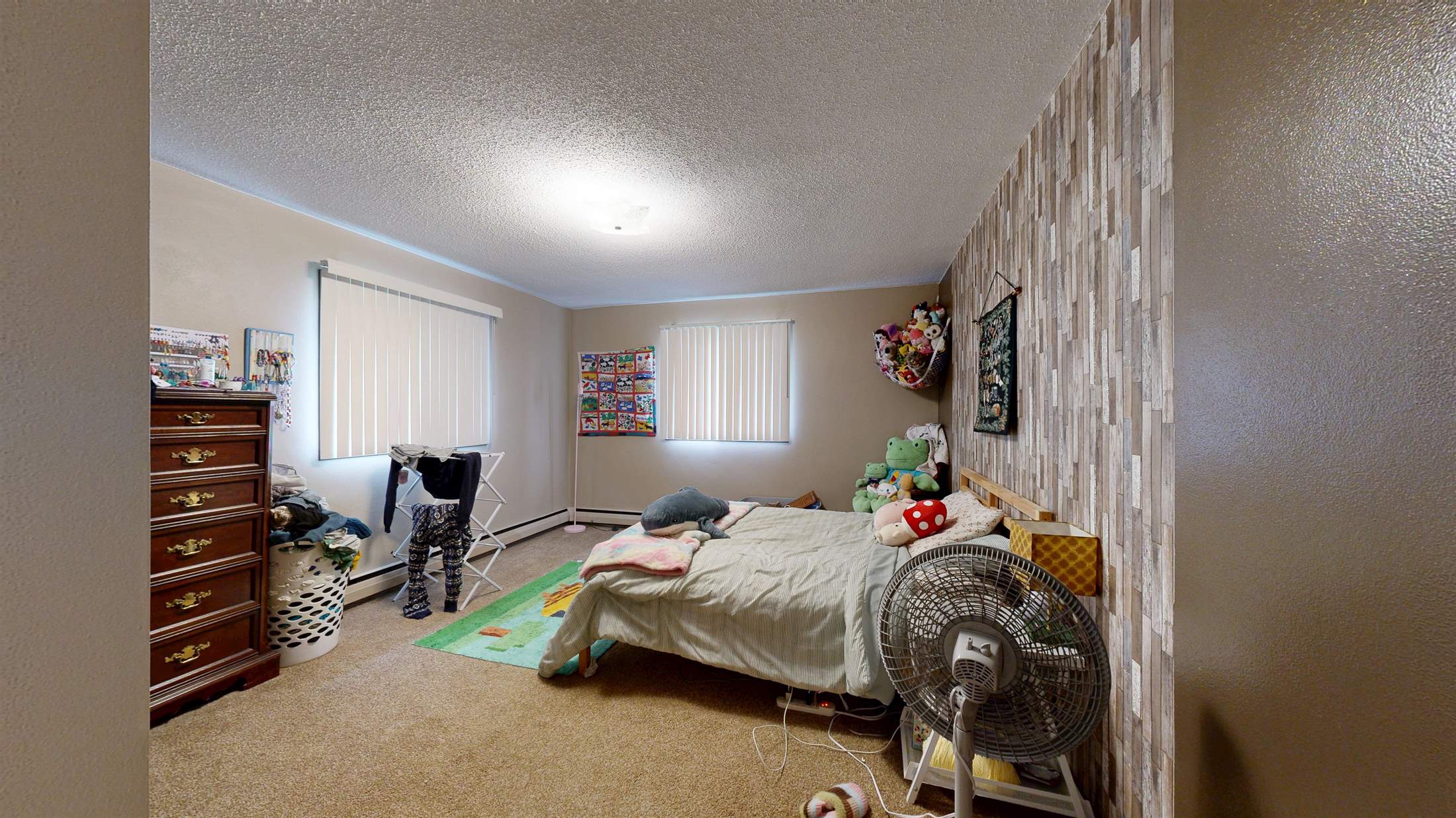 205 NE 1st St, New Albin, IA 52160