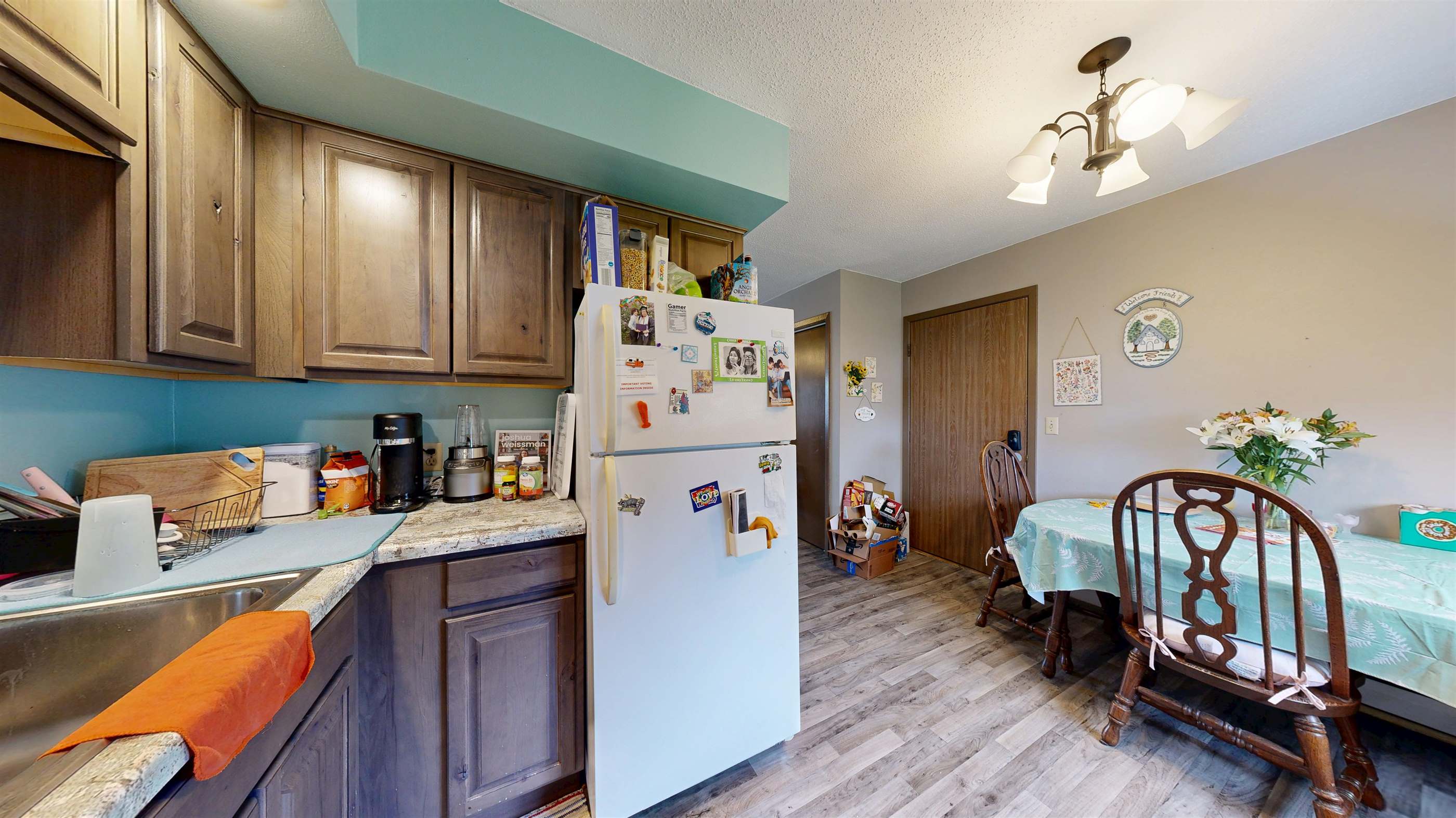 205 NE 1st St, New Albin, IA 52160