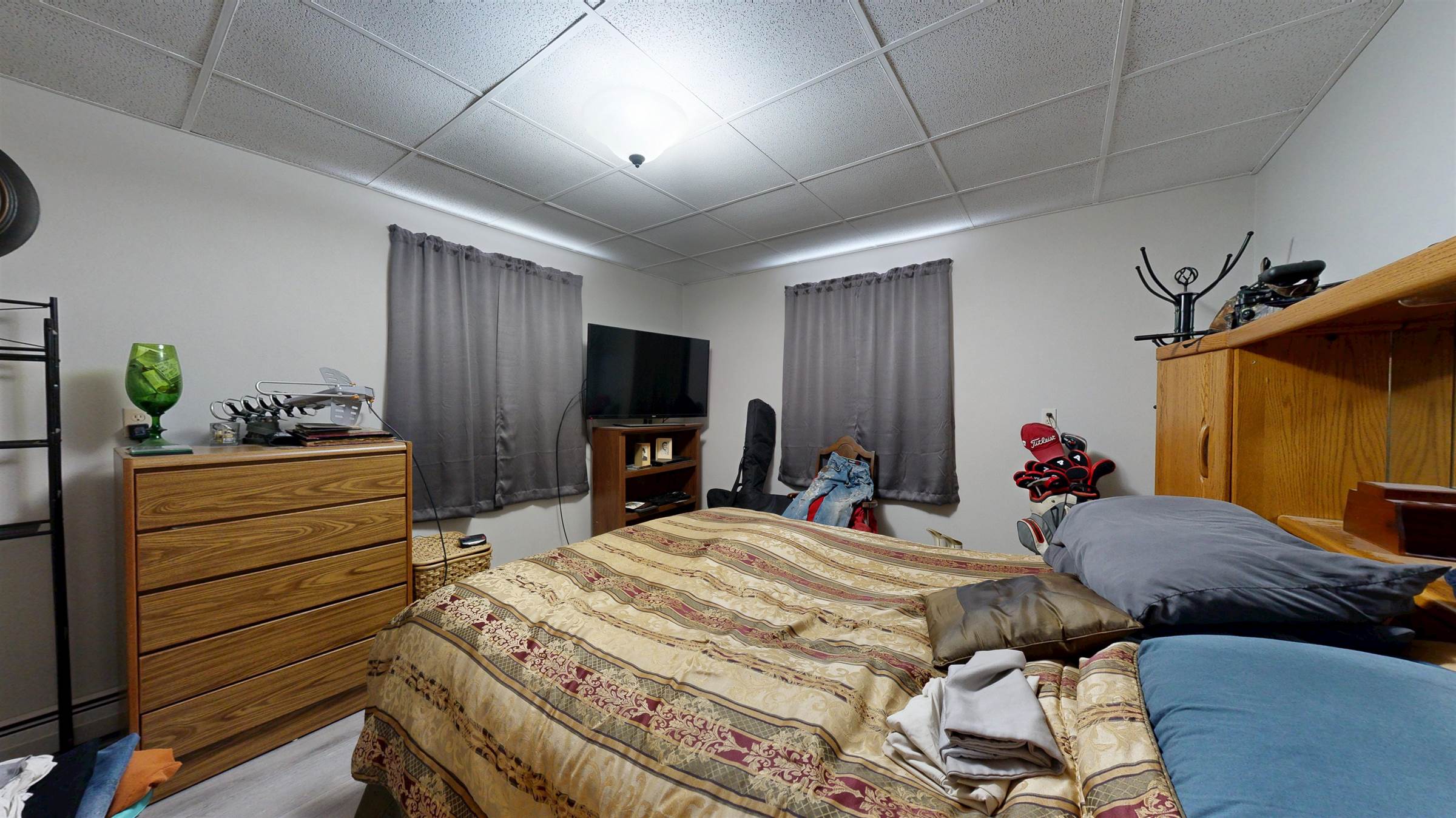 205 NE 1st St, New Albin, IA 52160