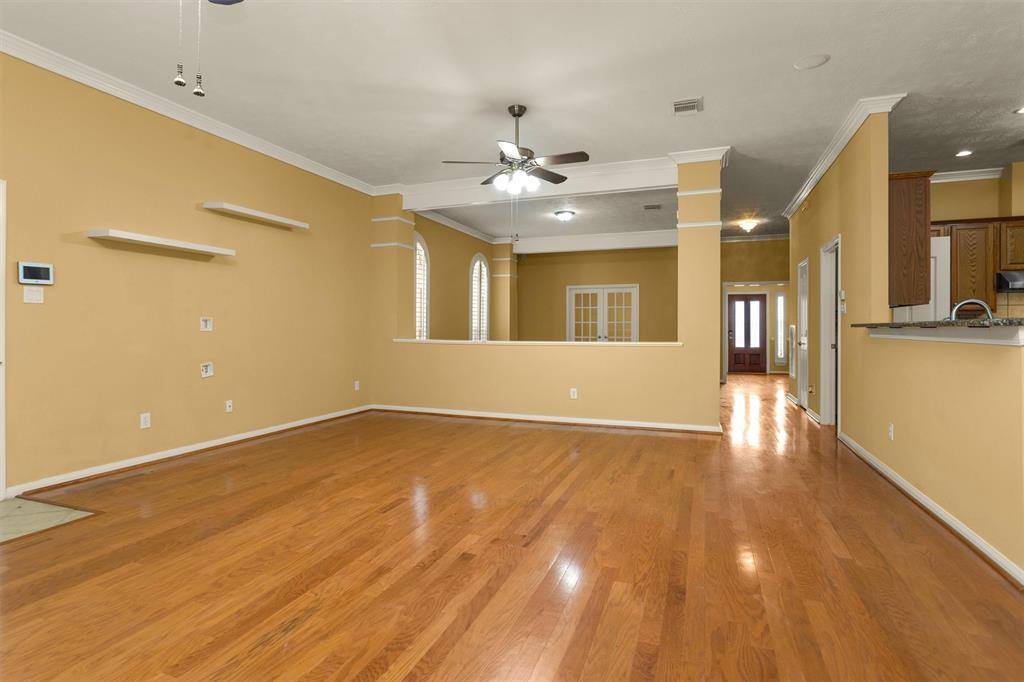 11406 Carson Avenue, Pearland, TX 77584