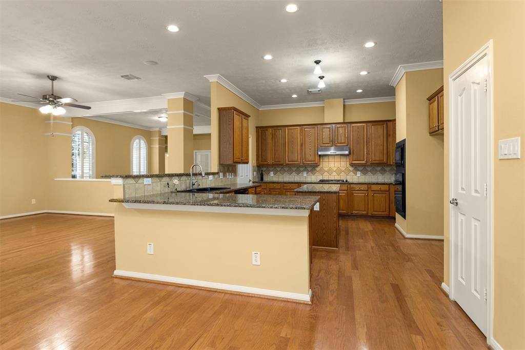 11406 Carson Avenue, Pearland, TX 77584