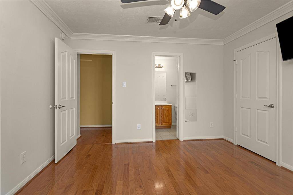 11406 Carson Avenue, Pearland, TX 77584