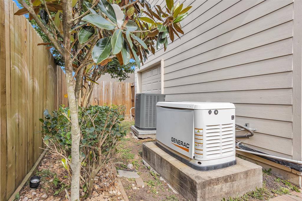 11406 Carson Avenue, Pearland, TX 77584