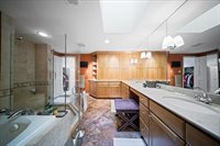 3904 W. 91st St, Prairie Village, KS 66207