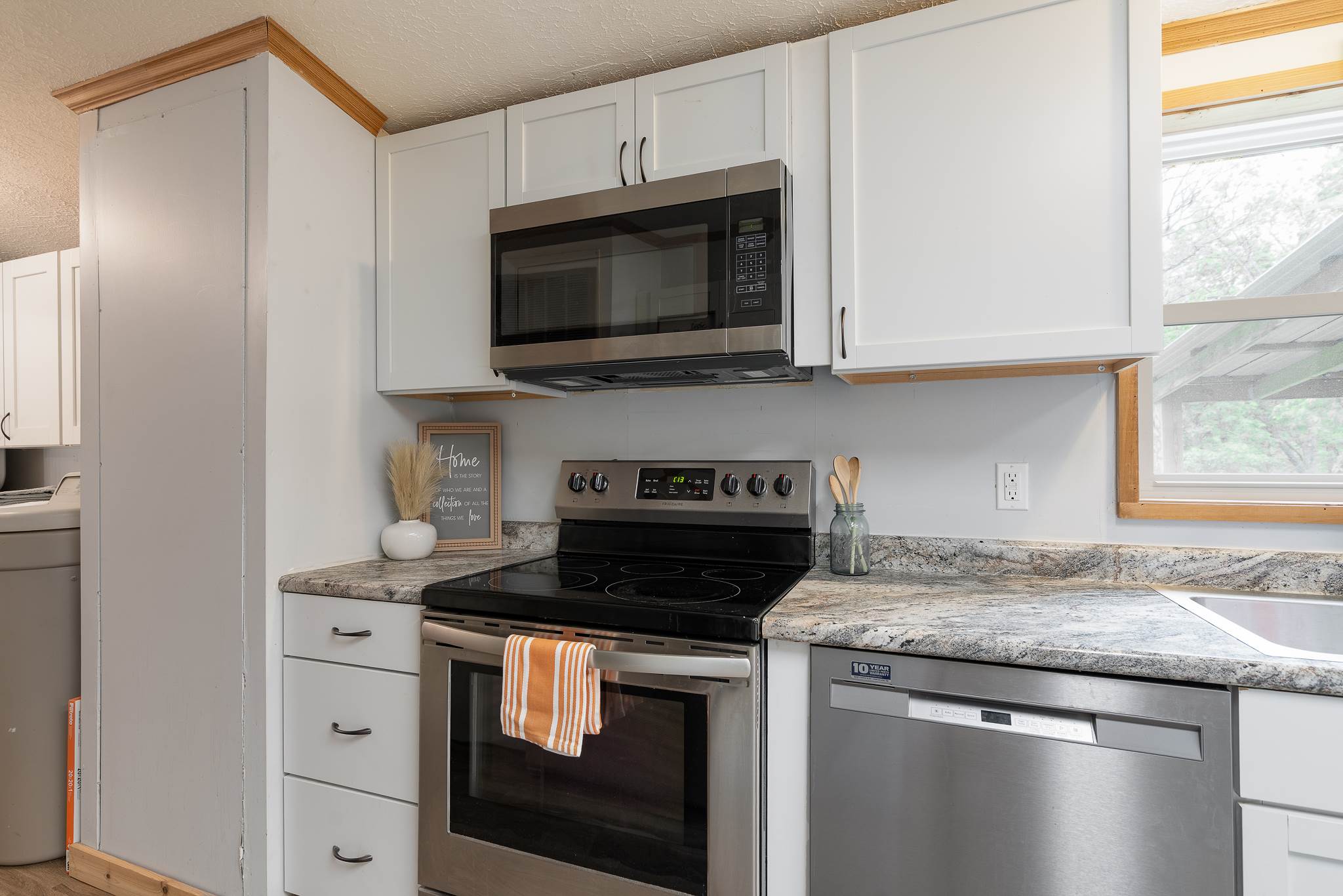 13595 NE 850 PVT Rd, Osceola, MO 64776