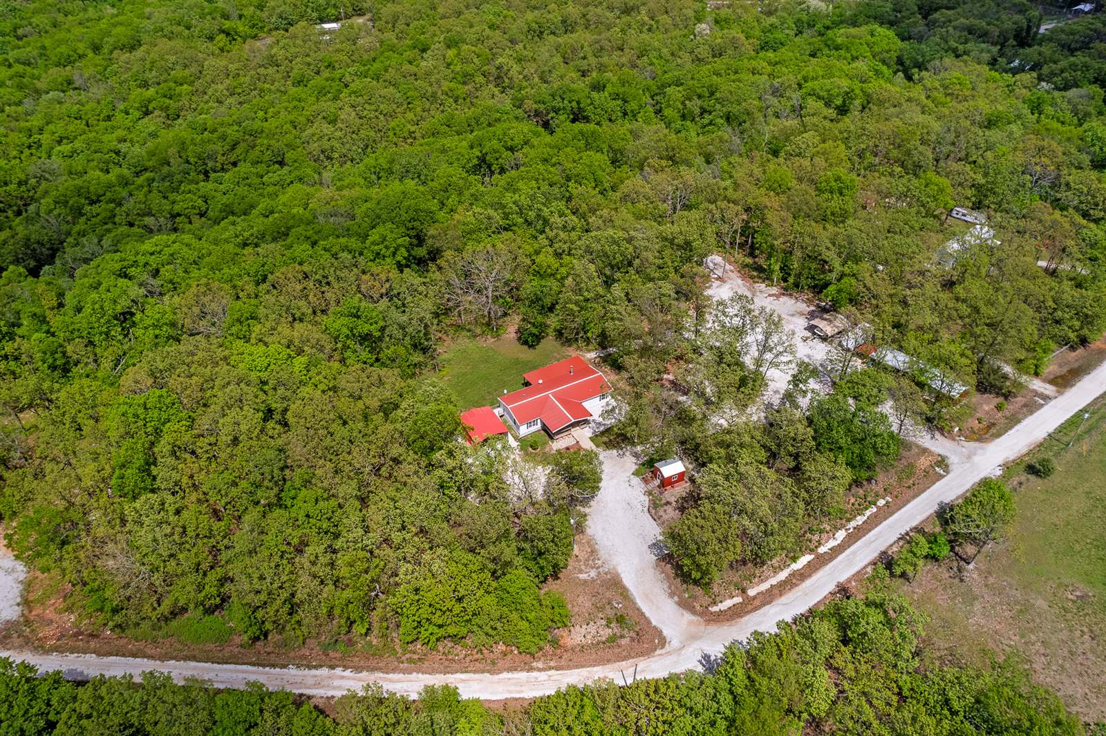 13595 NE 850 PVT Rd, Osceola, MO 64776