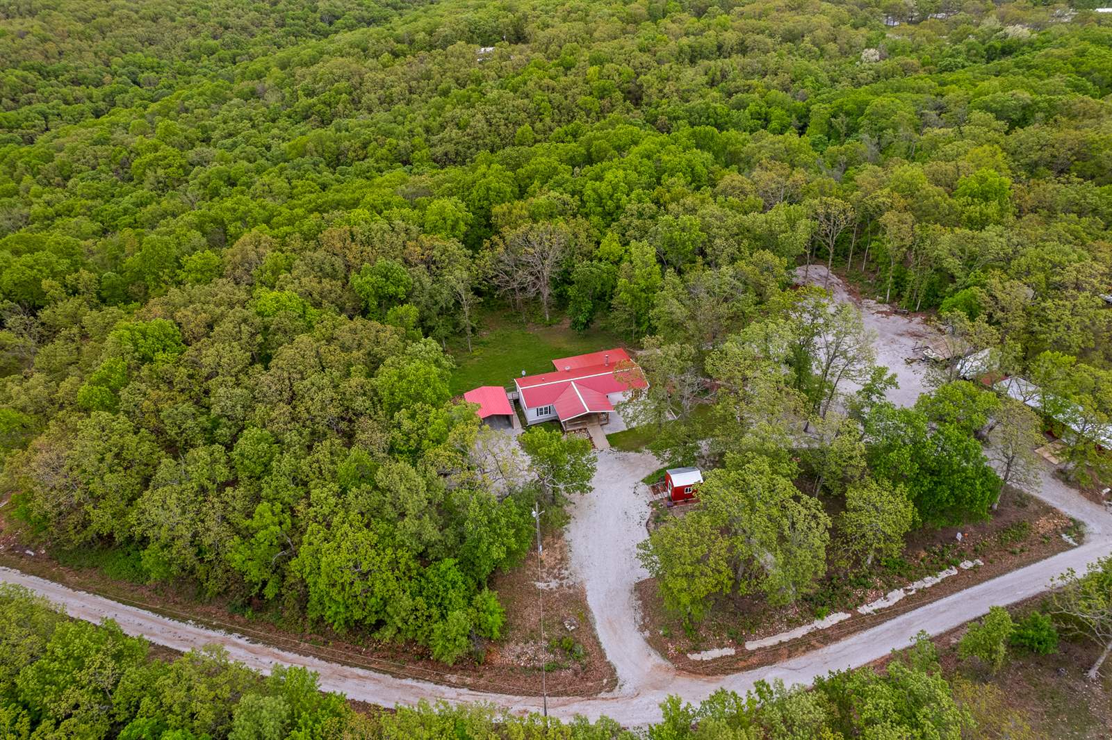 13595 NE 850 PVT Rd, Osceola, MO 64776