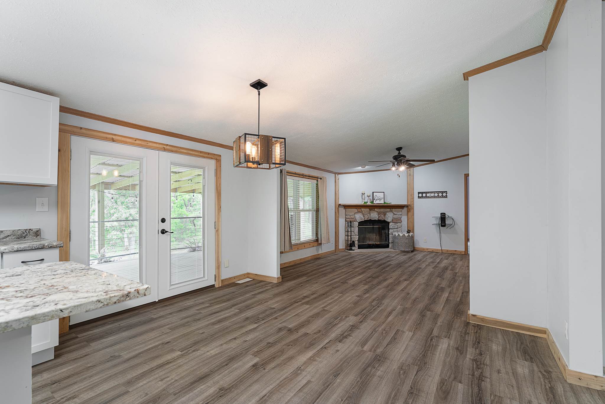 13595 NE 850 PVT Rd, Osceola, MO 64776