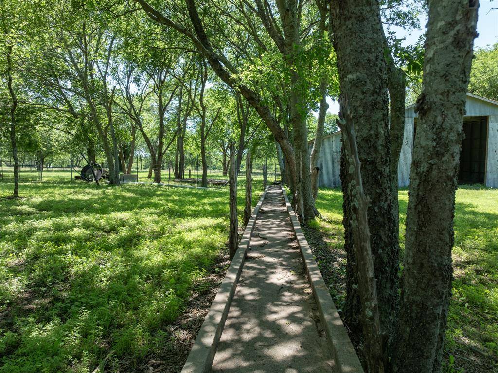 1355 North Houston Street, Lorena, TX 76655