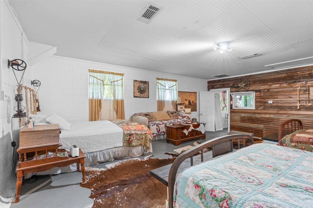 1355 North Houston Street, Lorena, TX 76655