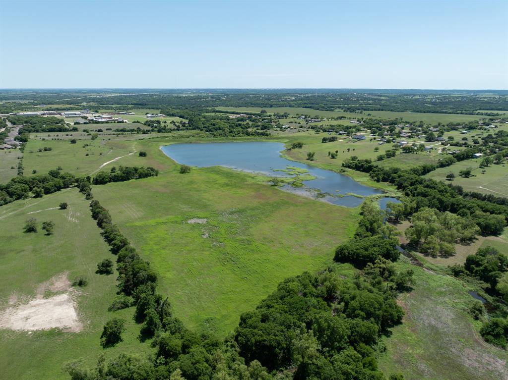 1355 North Houston Street, Lorena, TX 76655