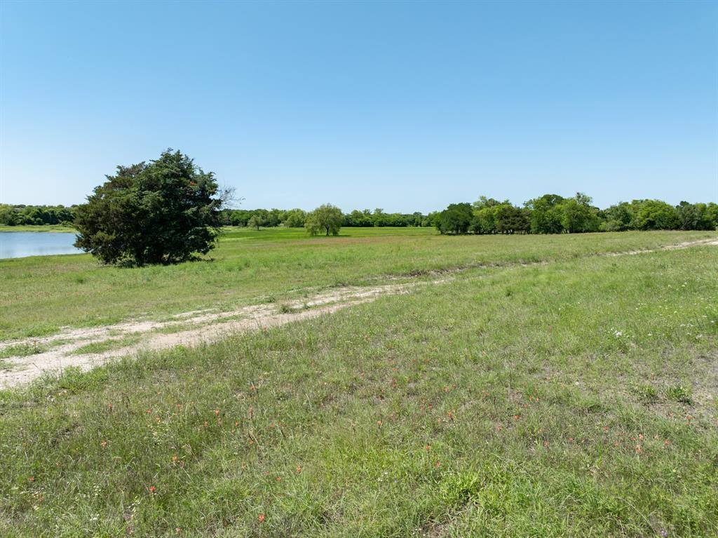 1355 North Houston Street, Lorena, TX 76655