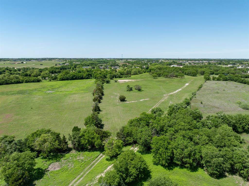 1355 North Houston Street, Lorena, TX 76655