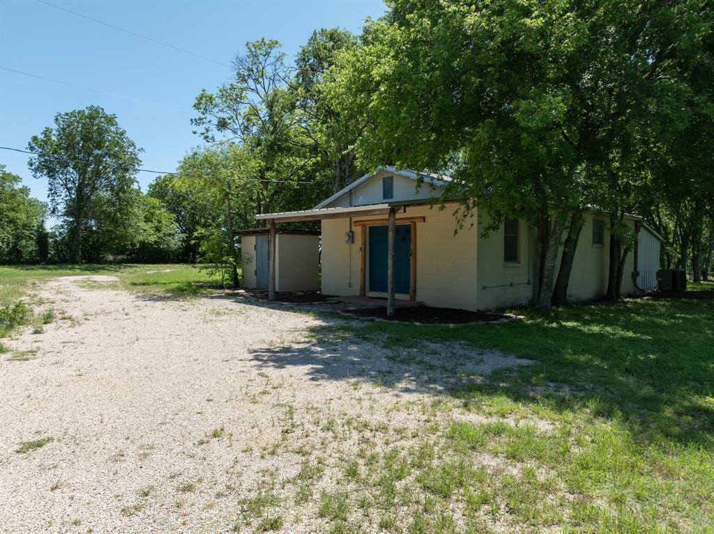 1355 North Houston Street, Lorena, TX 76655