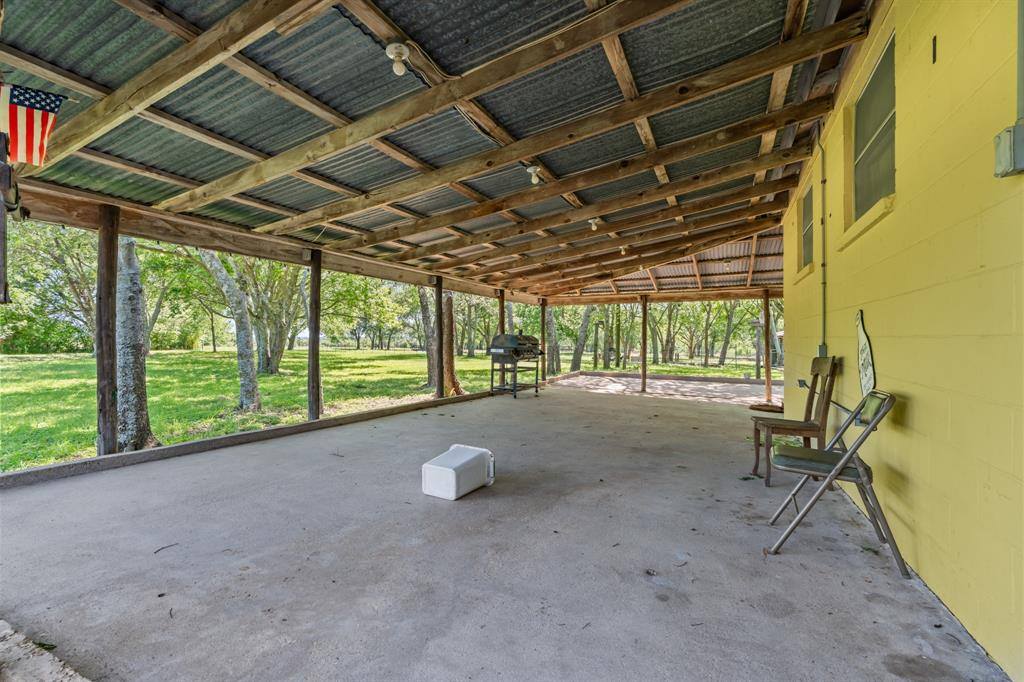 1355 North Houston Street, Lorena, TX 76655