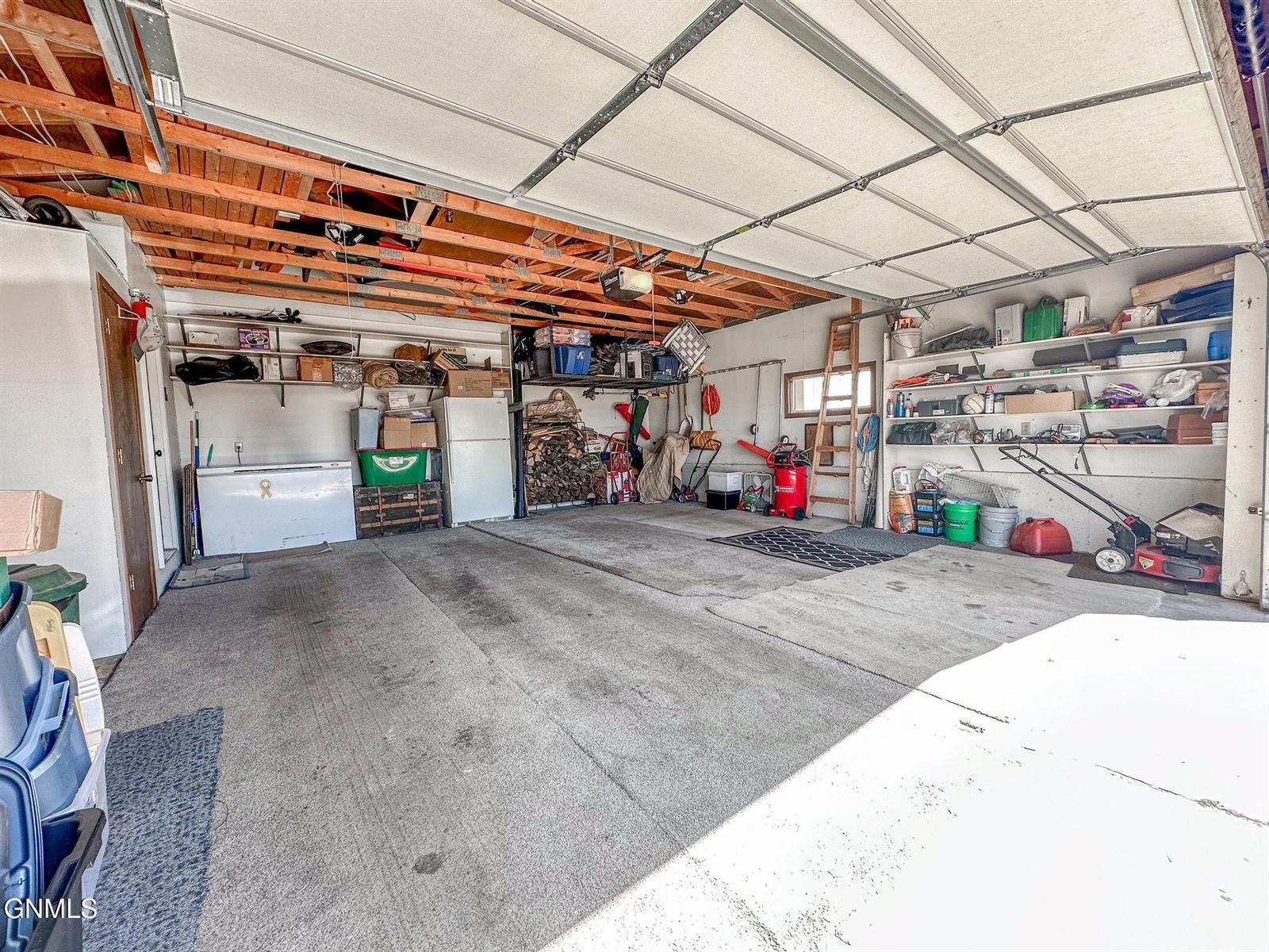 3064 Ontario Lane, Bismarck, ND 58503