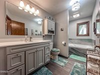 3064 Ontario Lane, Bismarck, ND 58503