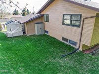 3064 Ontario Lane, Bismarck, ND 58503
